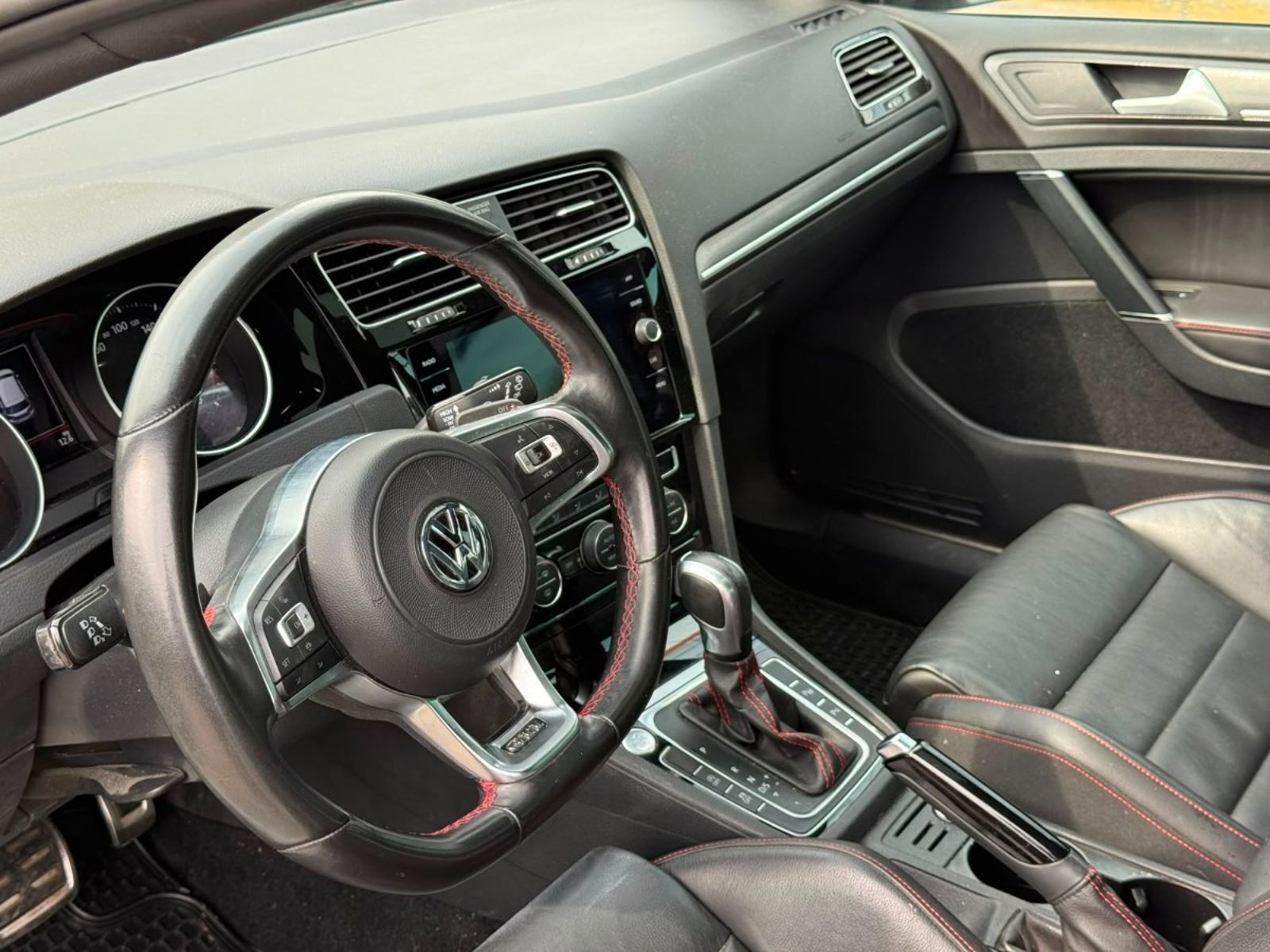 Volkswagen GOLF GOLG GTI 2.0 AUTOMATICO 2020 - Imagen 10 de 10