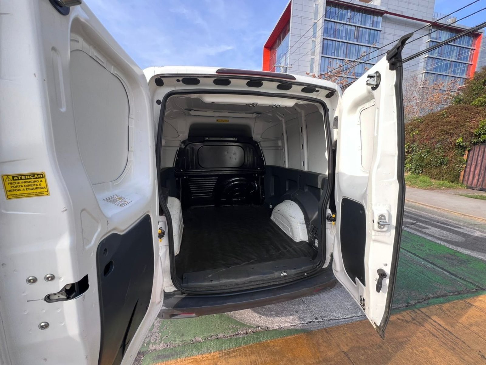 RAM VAN 700 700 RAPID 1.4 A/C 2021 - Imagen 9 de 10