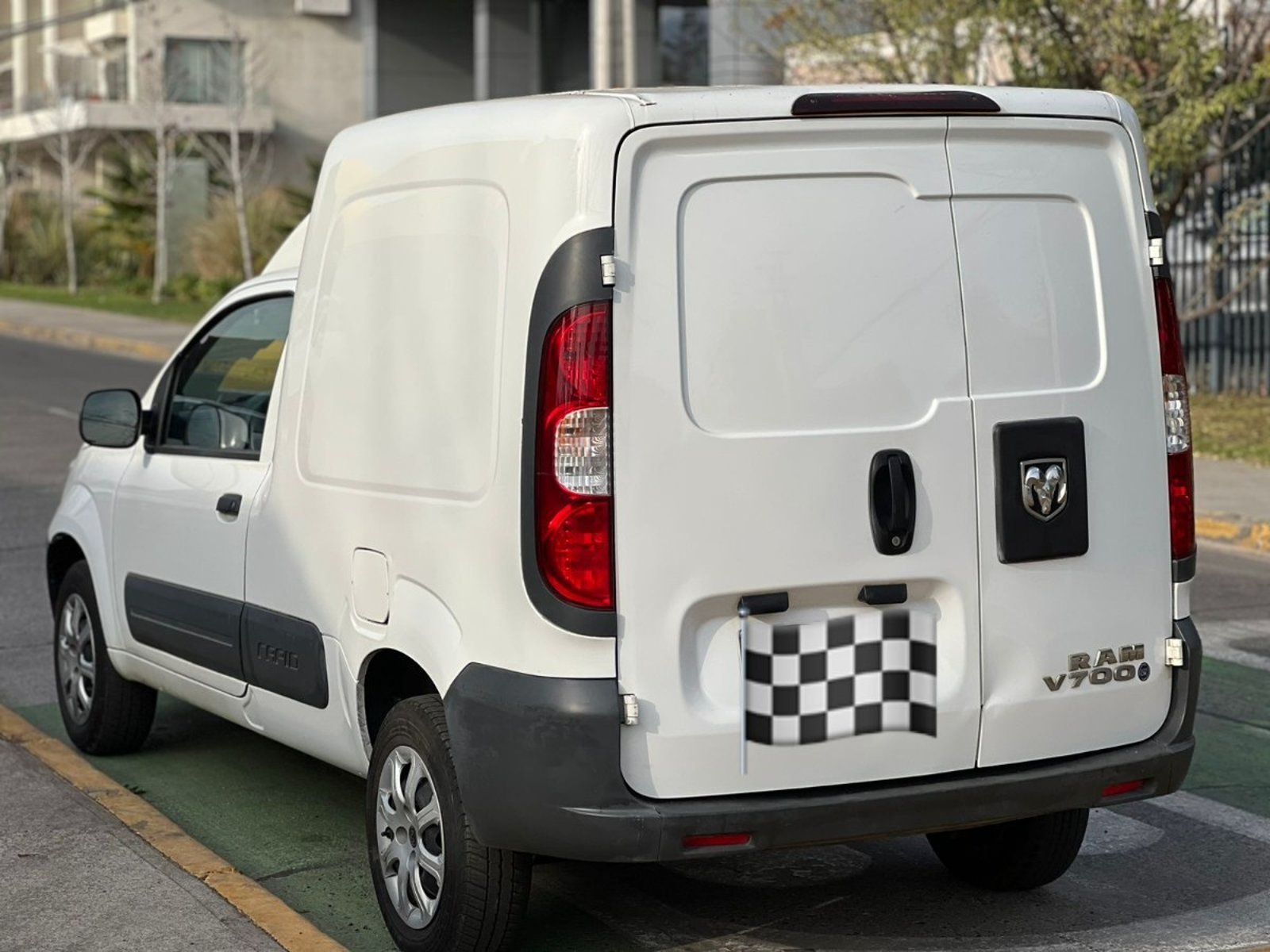 RAM VAN 700 700 RAPID 1.4 A/C 2021 - Imagen 7 de 10