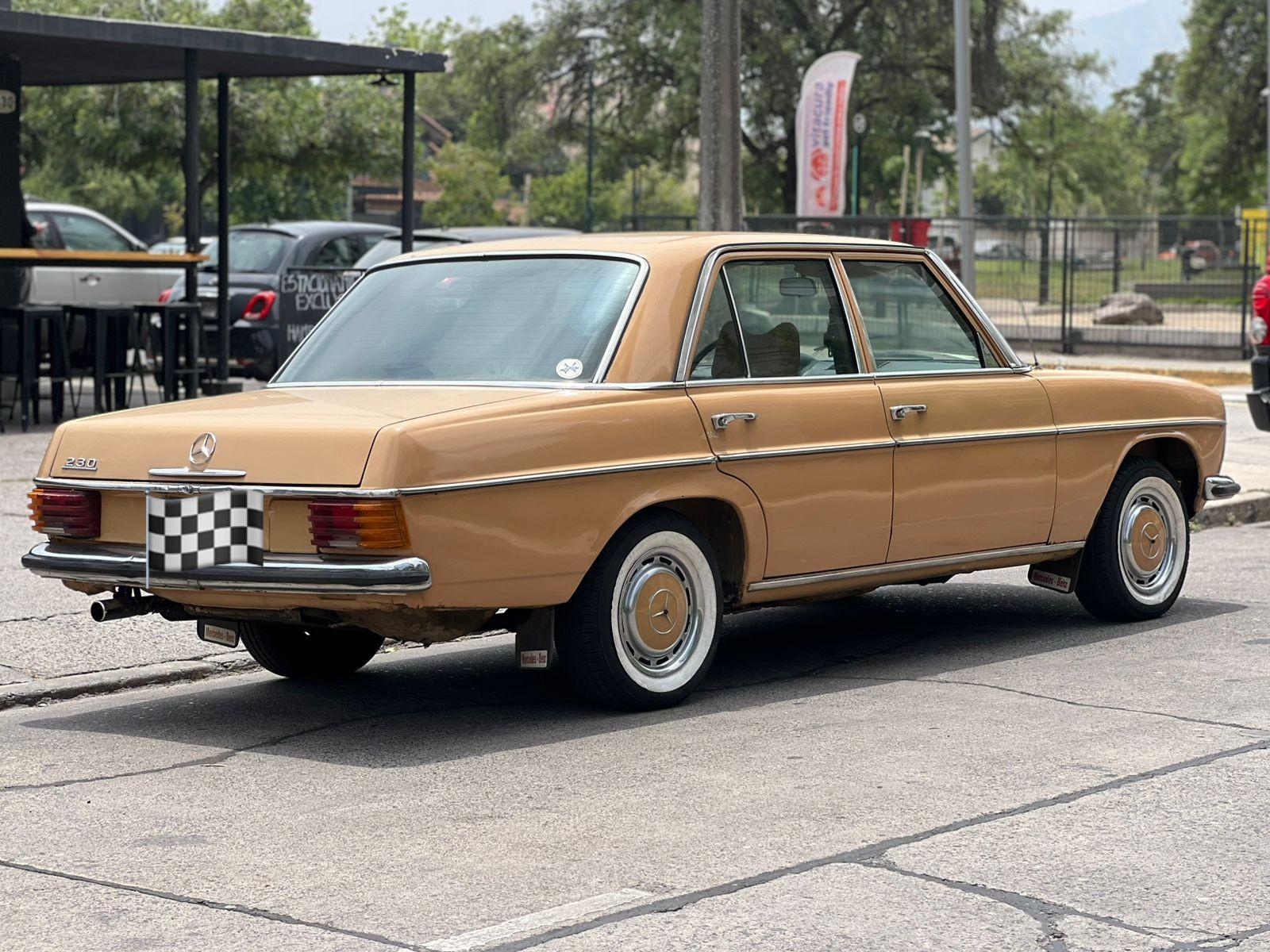 Mercedes-Benz 230 230 1976 - Foto 5 de 10