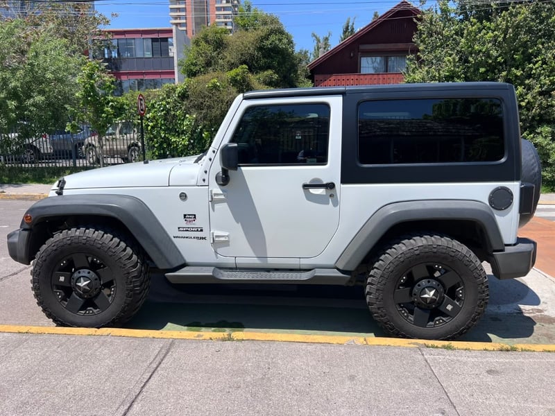 Jeep WRANGLER Wrangler 3.6 SPORT 4WD AT 3P 2019 - Imagen 8 de 10
