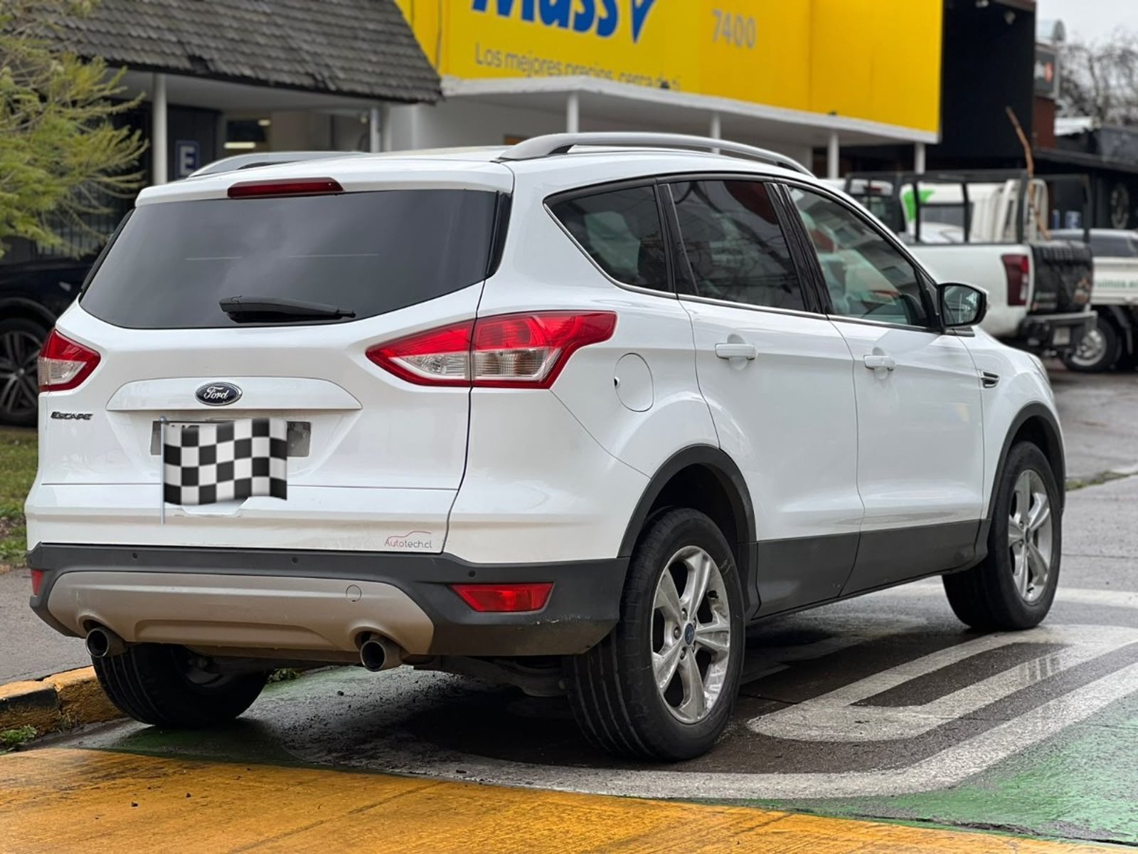 Ford ESCAPE ESCAPE 2.0 ECOBOOST 4WD AUT CUERO 2015 - Foto 4 de 10