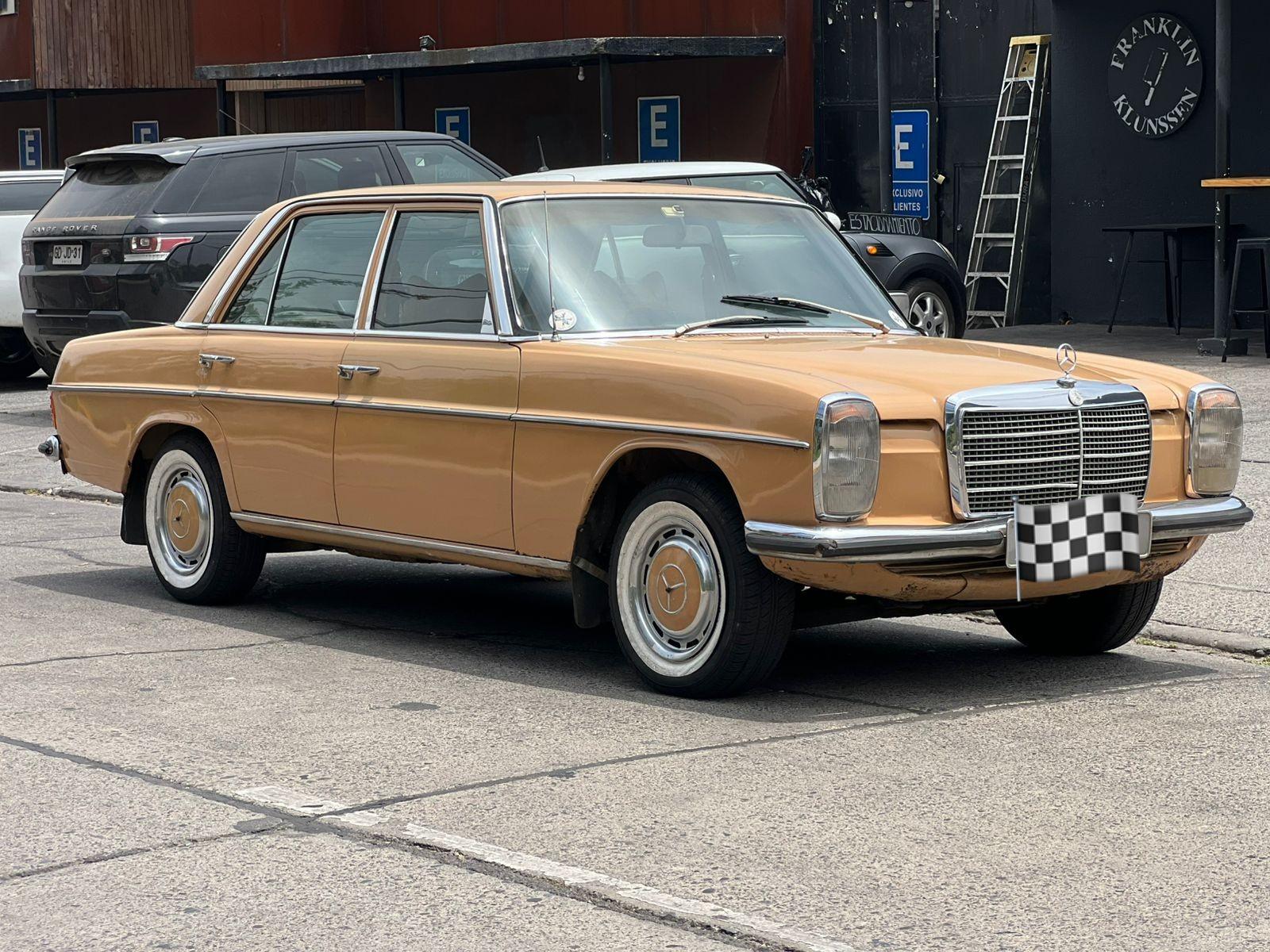 Mercedes-Benz 230 230 1976 - Foto 2 de 10