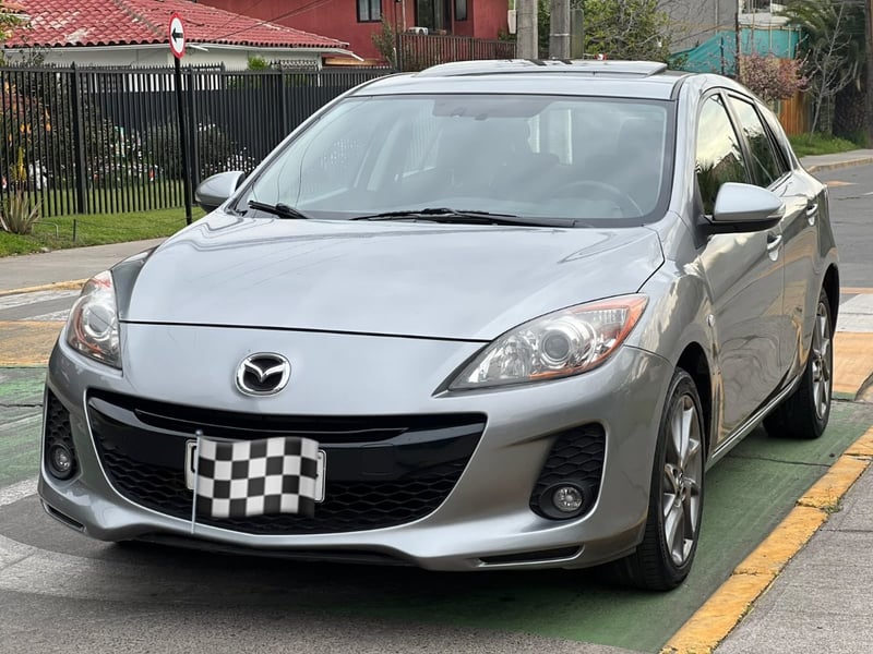 Mazda 3 SPORT Mazda 3 1.6 SPORT V 4X2 AUTOMATICO TECHO 2014