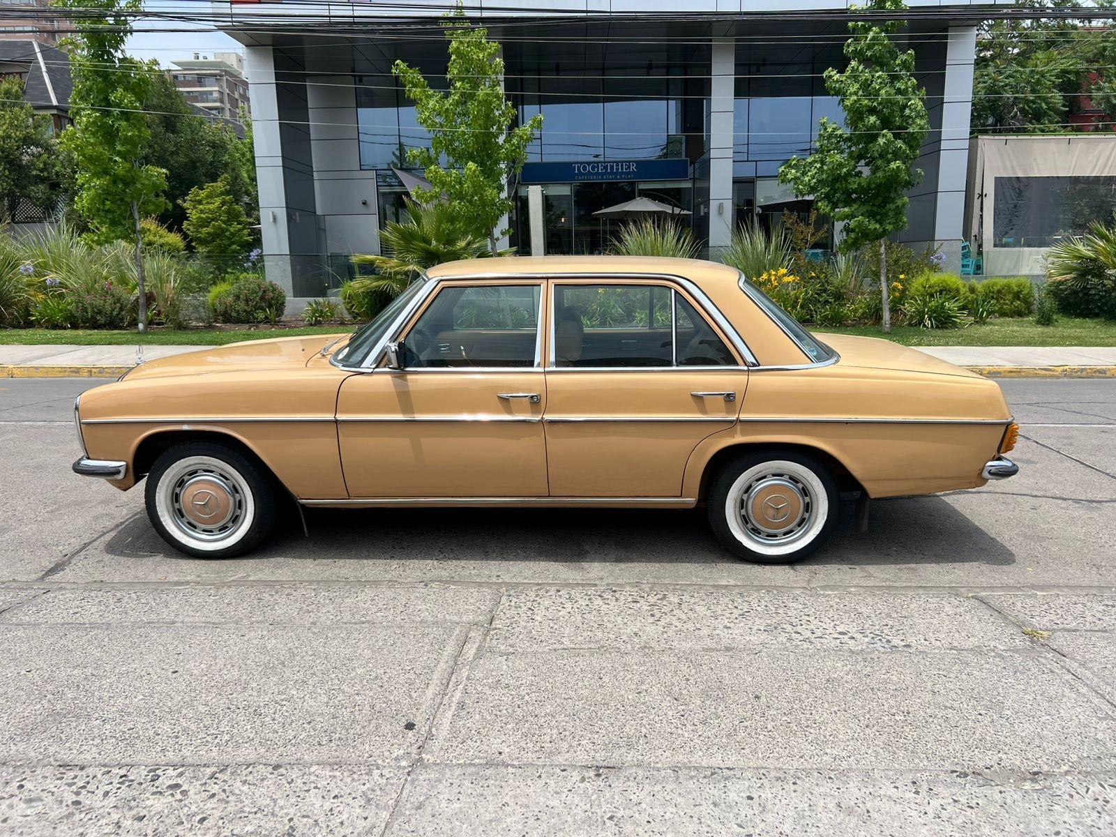 Mercedes-Benz 230 230 1976 - Imagen 8 de 10