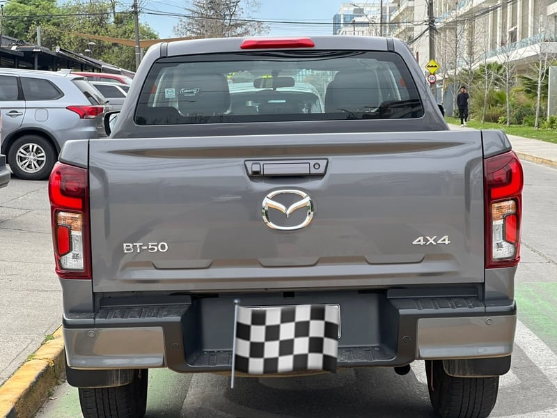 Mazda BT-50 Bt-50 3.0 CORE DIESEL 4X4 DOB.CAB. 6AT 4P 2026 - Imagen 6 de 10