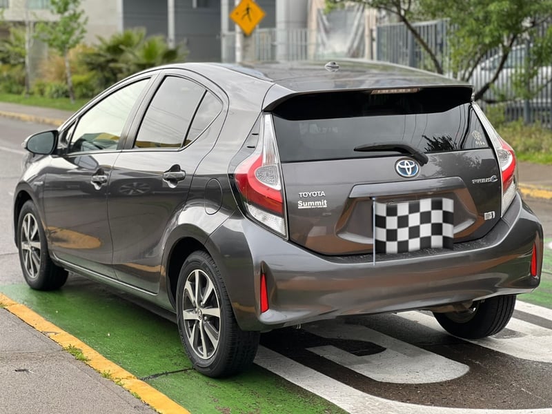 Toyota PRIUS PRIUS C HB 1.5 AUT HYBRID 2019 - Imagen 7 de 10