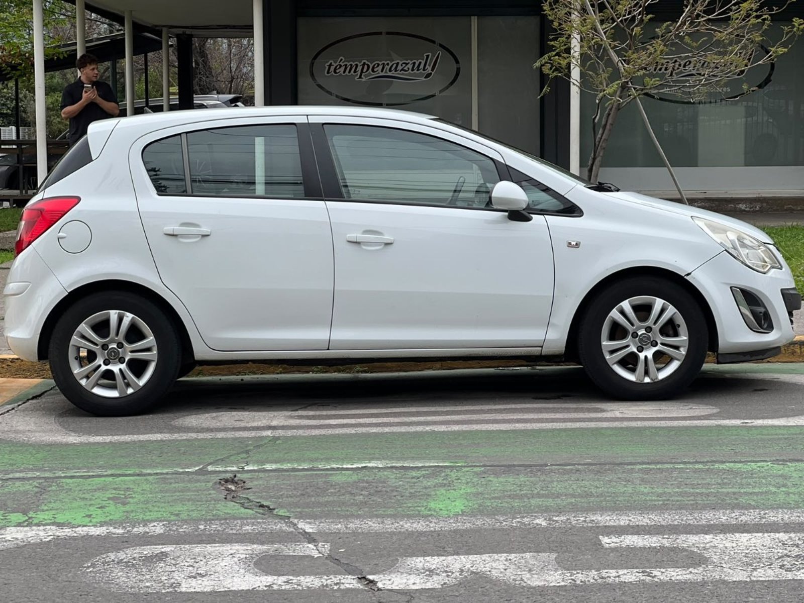 Opel CORSA Corsa 1.4 ENJOY 4X2 MT 2013 - Foto 4 de 10
