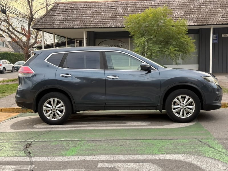 Nissan X-TRAIL X TRAIL SENSE 2.5 AUT 2016 - Imagen 4 de 10