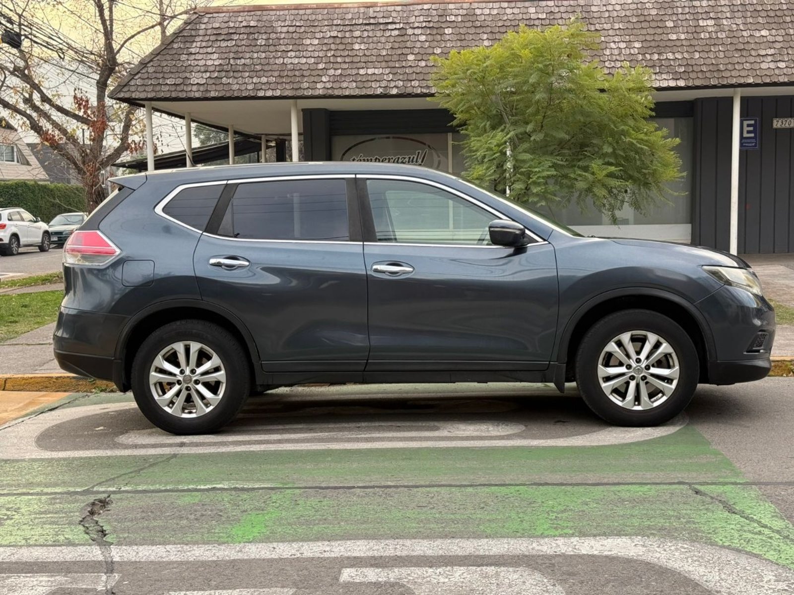 Nissan X-TRAIL X TRAIL SENSE 2.5 AUT 2016 - Foto 4 de 10