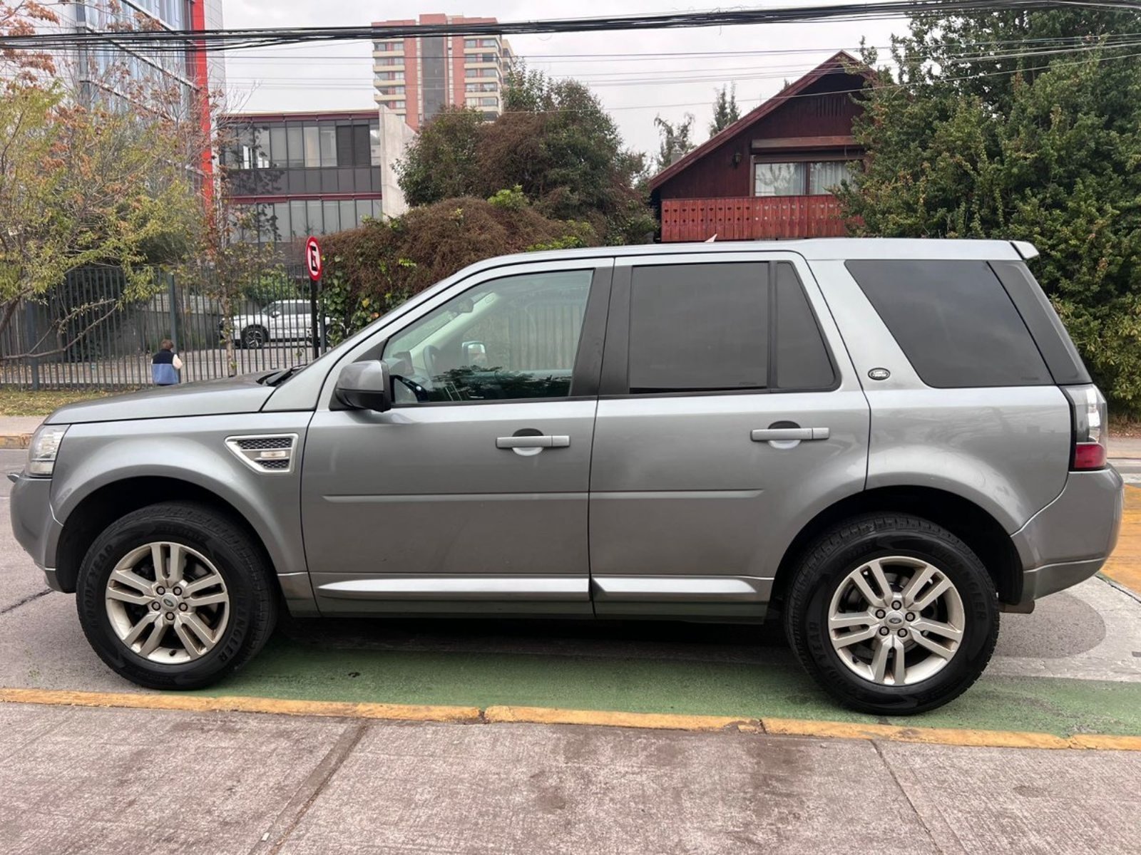 Land Rover FREELANDER FREELANDER 2 2.0 AT AWD 2013 - Imagen 8 de 10