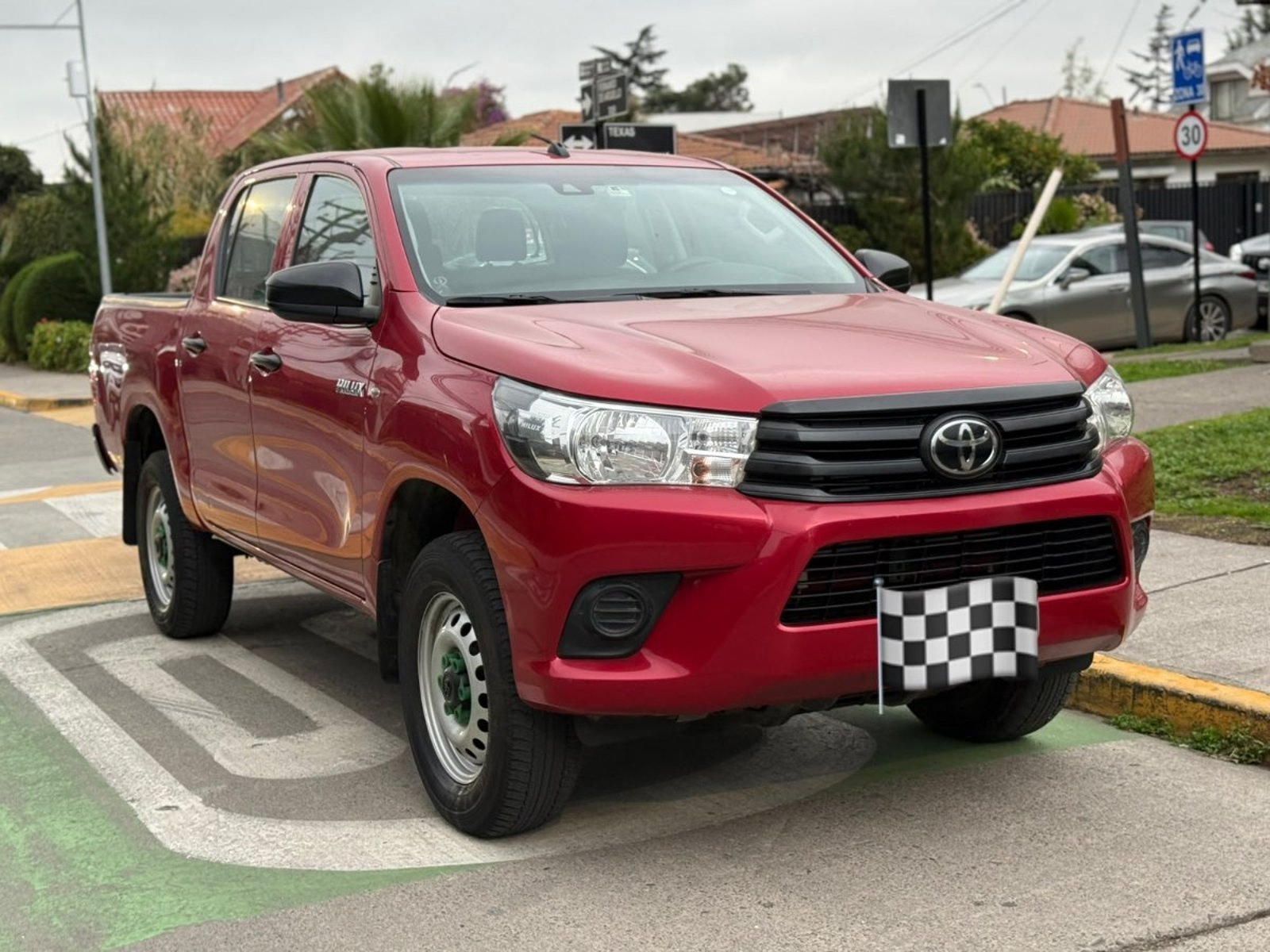 Toyota HILUX HILUX 2.4 DIESEL DX 4X4 6 MT 2024 - Imagen 3 de 9