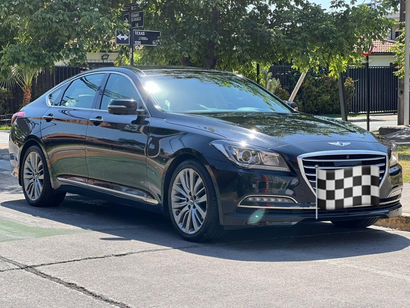 Hyundai GENESIS GENESIS 5.0 V8 AT 2017 - Foto 3 de 10