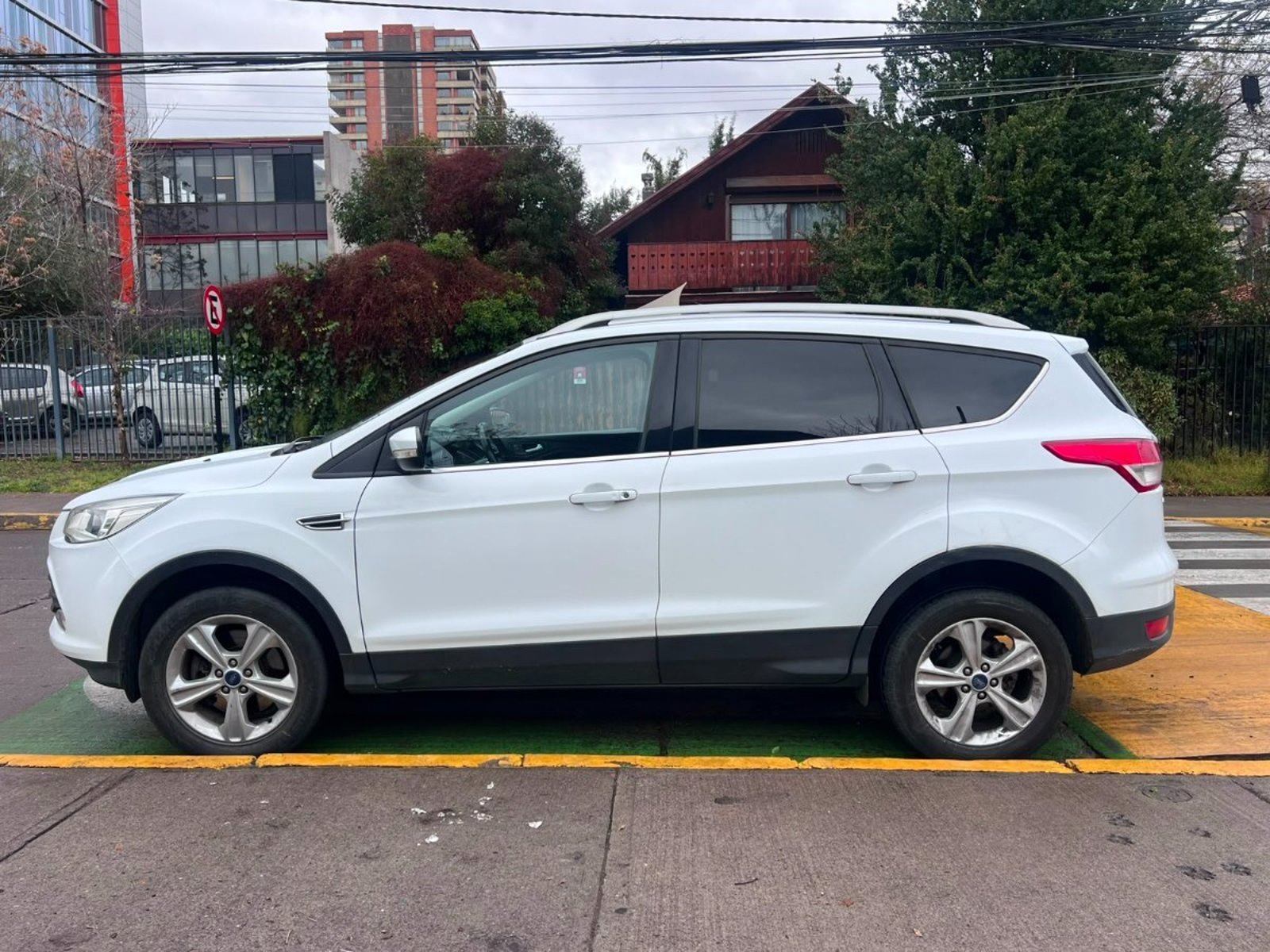 Ford ESCAPE ESCAPE 2.0 ECOBOOST 4WD AUT CUERO 2015 - Imagen 7 de 10