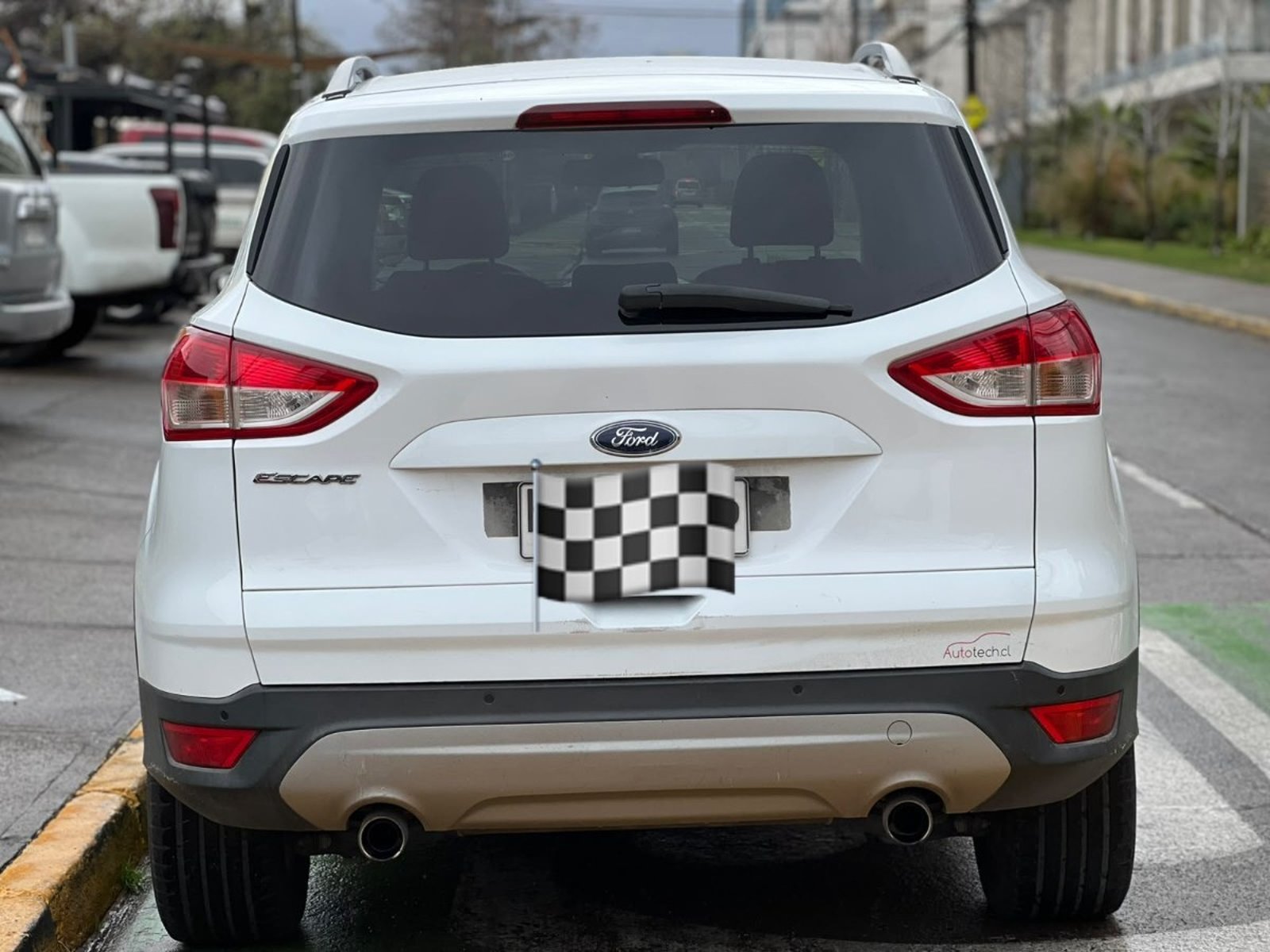 Ford ESCAPE ESCAPE 2.0 ECOBOOST 4WD AUT CUERO 2015 - Foto 5 de 10