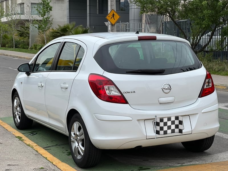 Opel CORSA Corsa 1.4 ENJOY 4X2 MT 2013 - Imagen 7 de 10