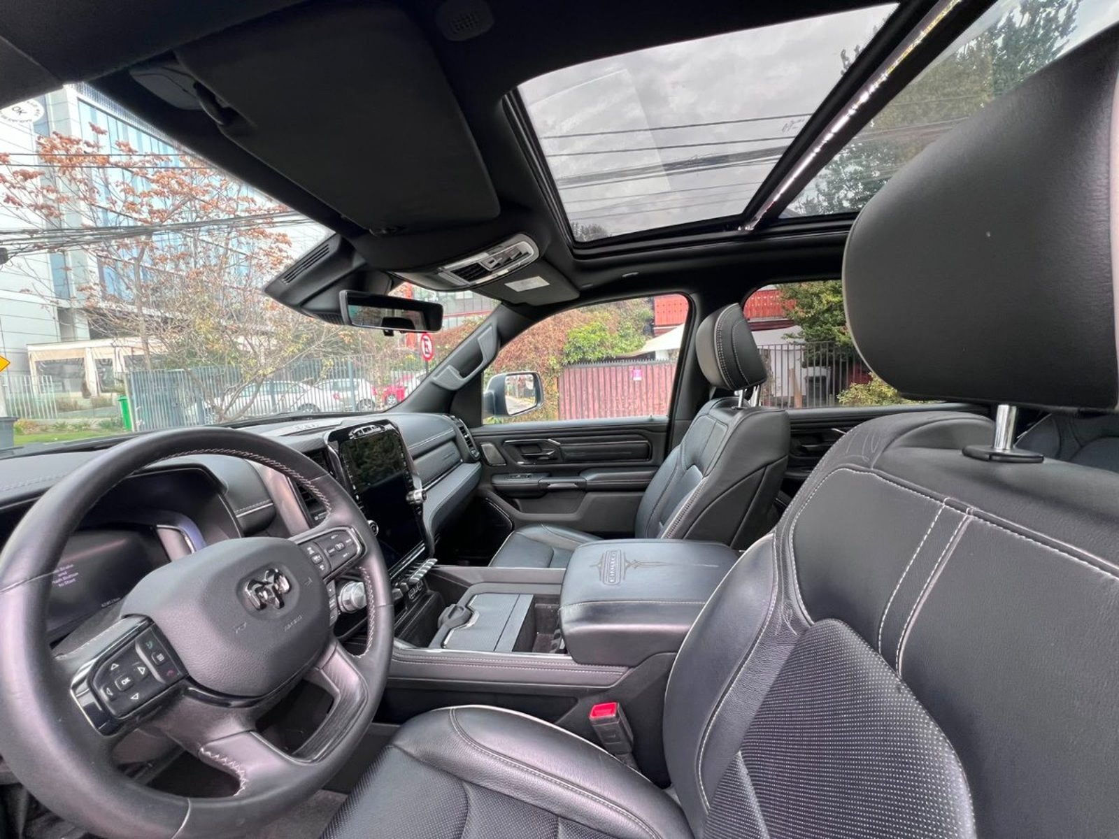 RAM 1500 RAM 1500 LIMITED 5.7 4X4 RAMBOX 2024 - Imagen 10 de 10