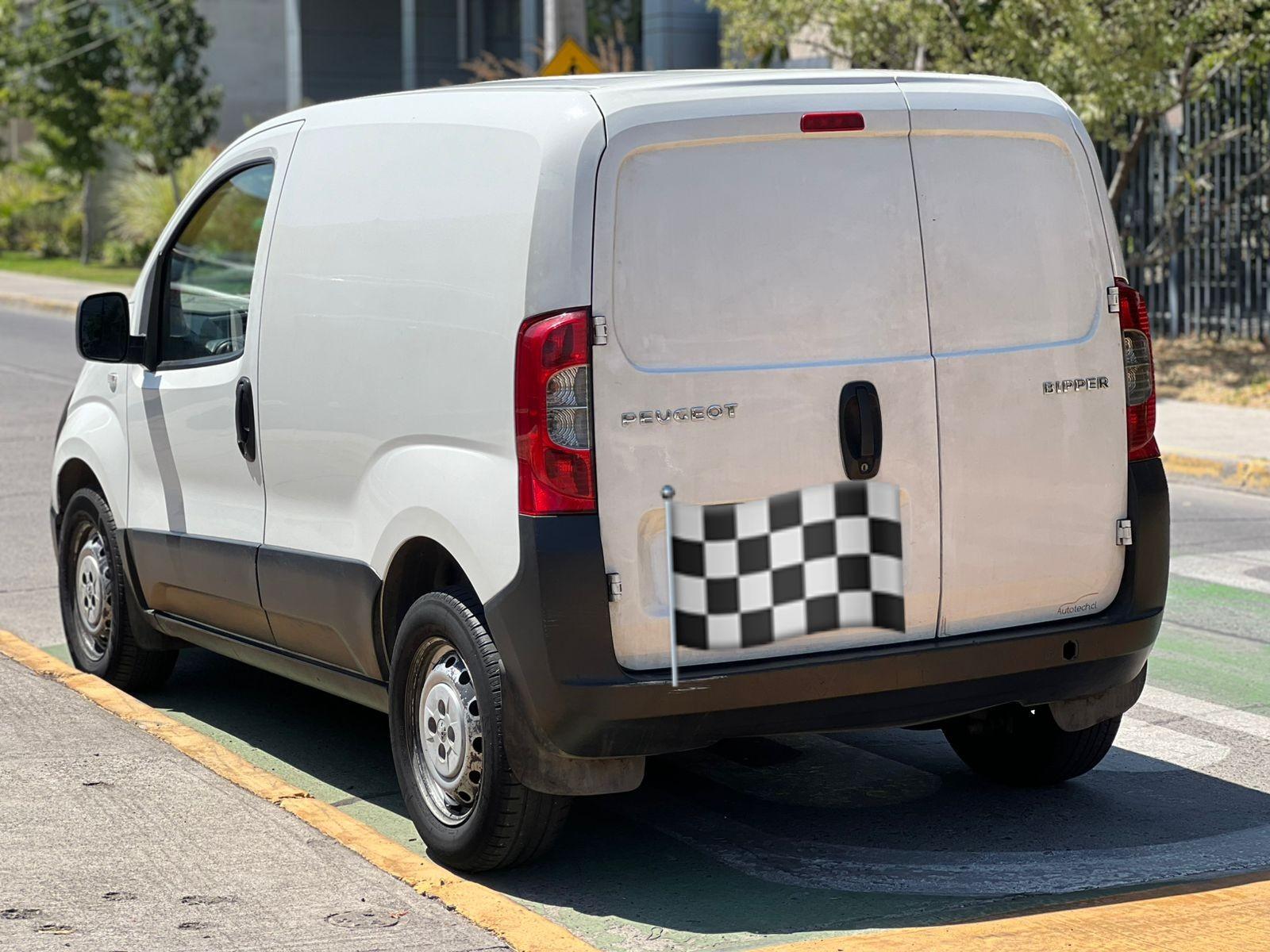 Peugeot BIPPER Bipper 1.3 HDI 75 HP Manual PL AA 2018 - Imagen 5 de 10
