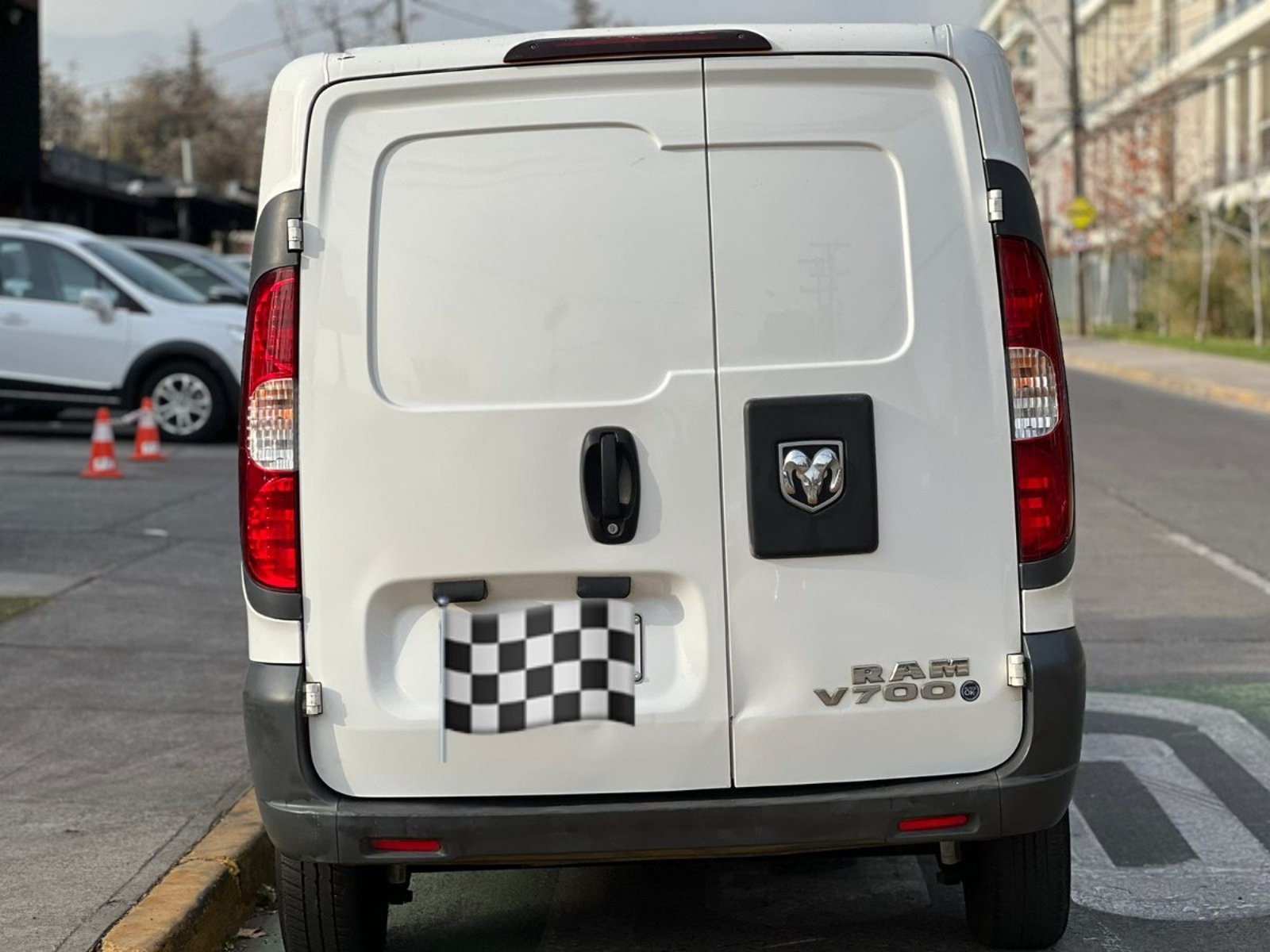 RAM VAN 700 700 RAPID 1.4 A/C 2021 - Imagen 6 de 10