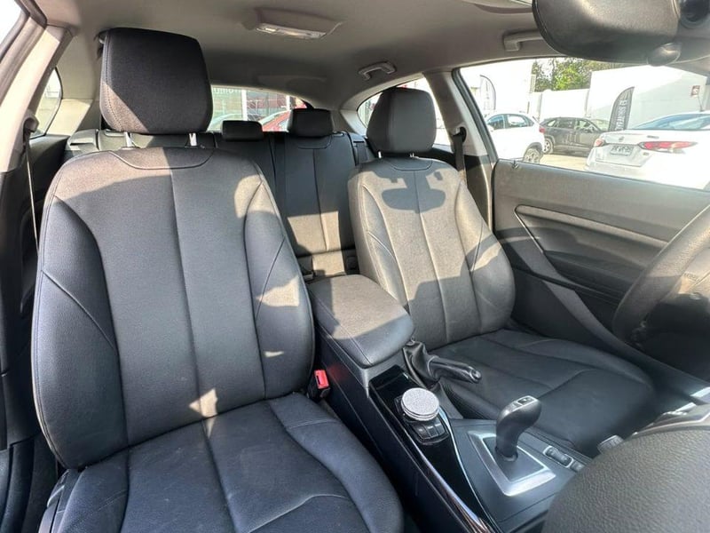 BMW 118i LCI 1 5 AUT 2017 - Imagen 6 de 11