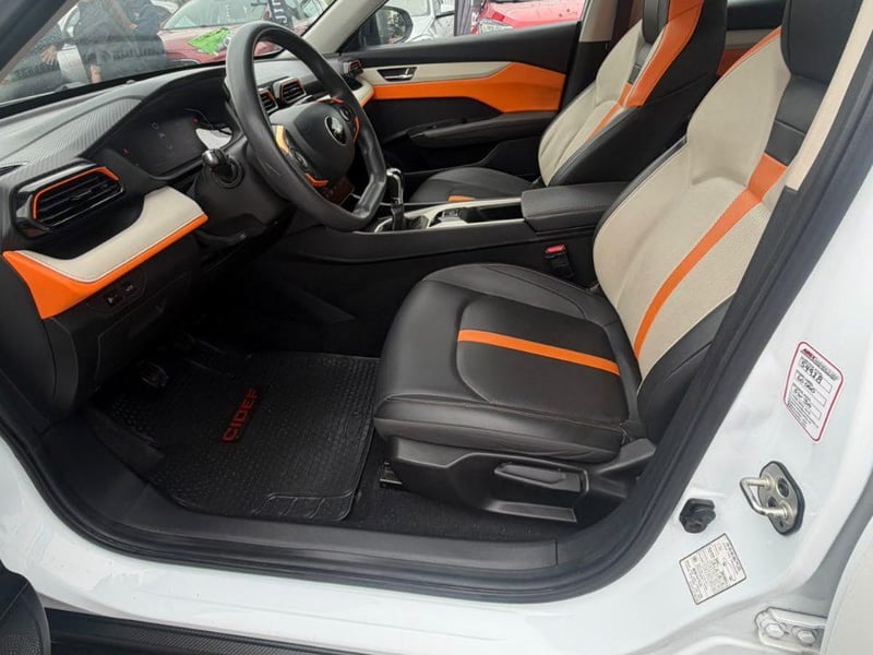 Dongfeng Aeolus Y3 1.5 2024 - Imagen 10 de 11