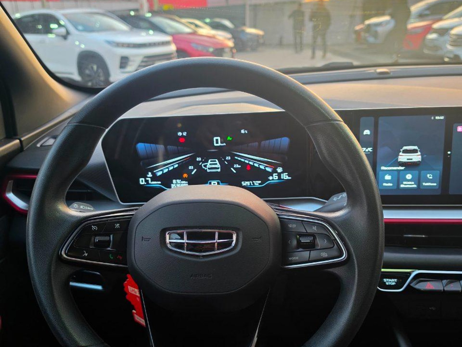 Geely Coolray 2024 - Foto 2 de 11