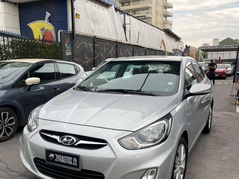 Hyundai Accent 2013 - Imagen 7 de 11