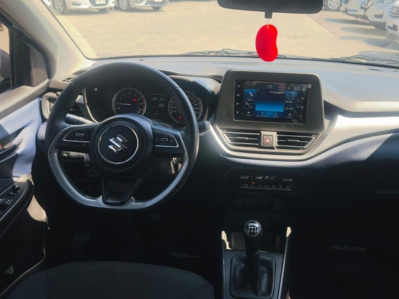 Suzuki Baleno 2024 - Imagen 8 de 15