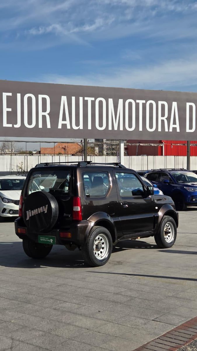 Suzuki Jimny JLX 2017 - Imagen 7 de 11