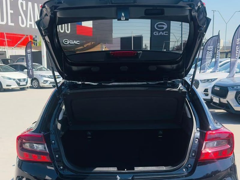 Suzuki Baleno 2024 - Imagen 6 de 15