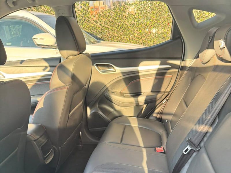 MG ZX 2026 - Imagen 8 de 12