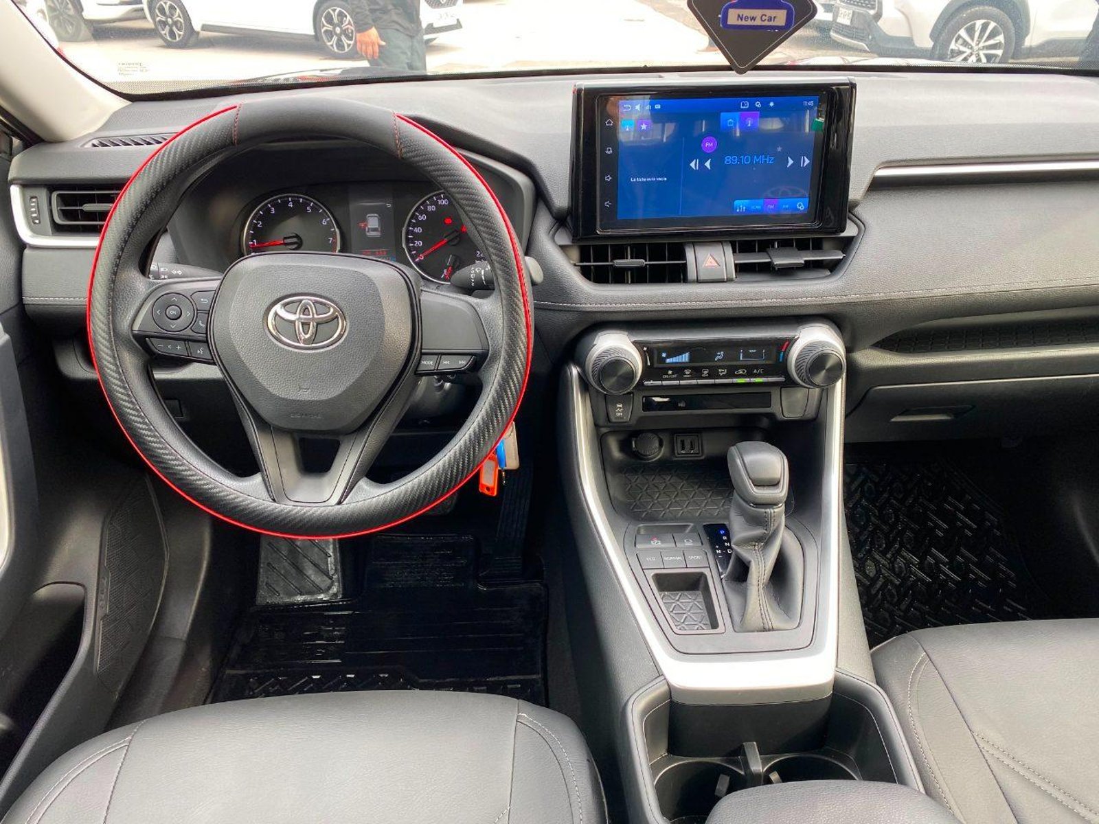 Toyota Rav4 4X2 2.0 AUT 2026 - Foto 3 de 12