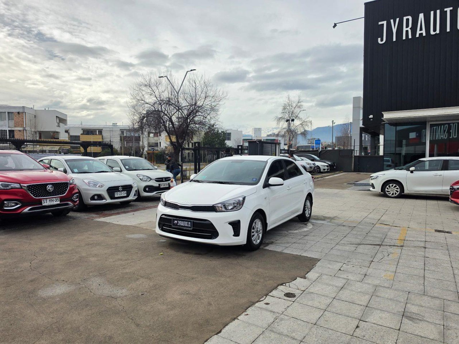 Kia Soluto 2024 - Foto 4 de 11