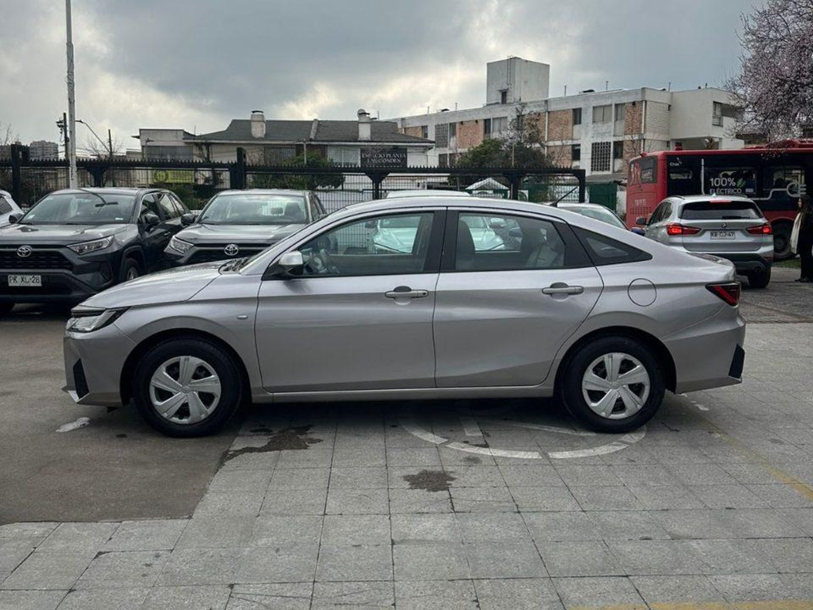 Toyota Yaris 2023 - Foto 4 de 11