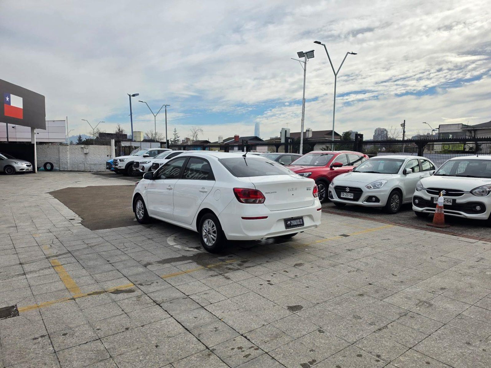 Kia Soluto 2024 - Foto 2 de 11