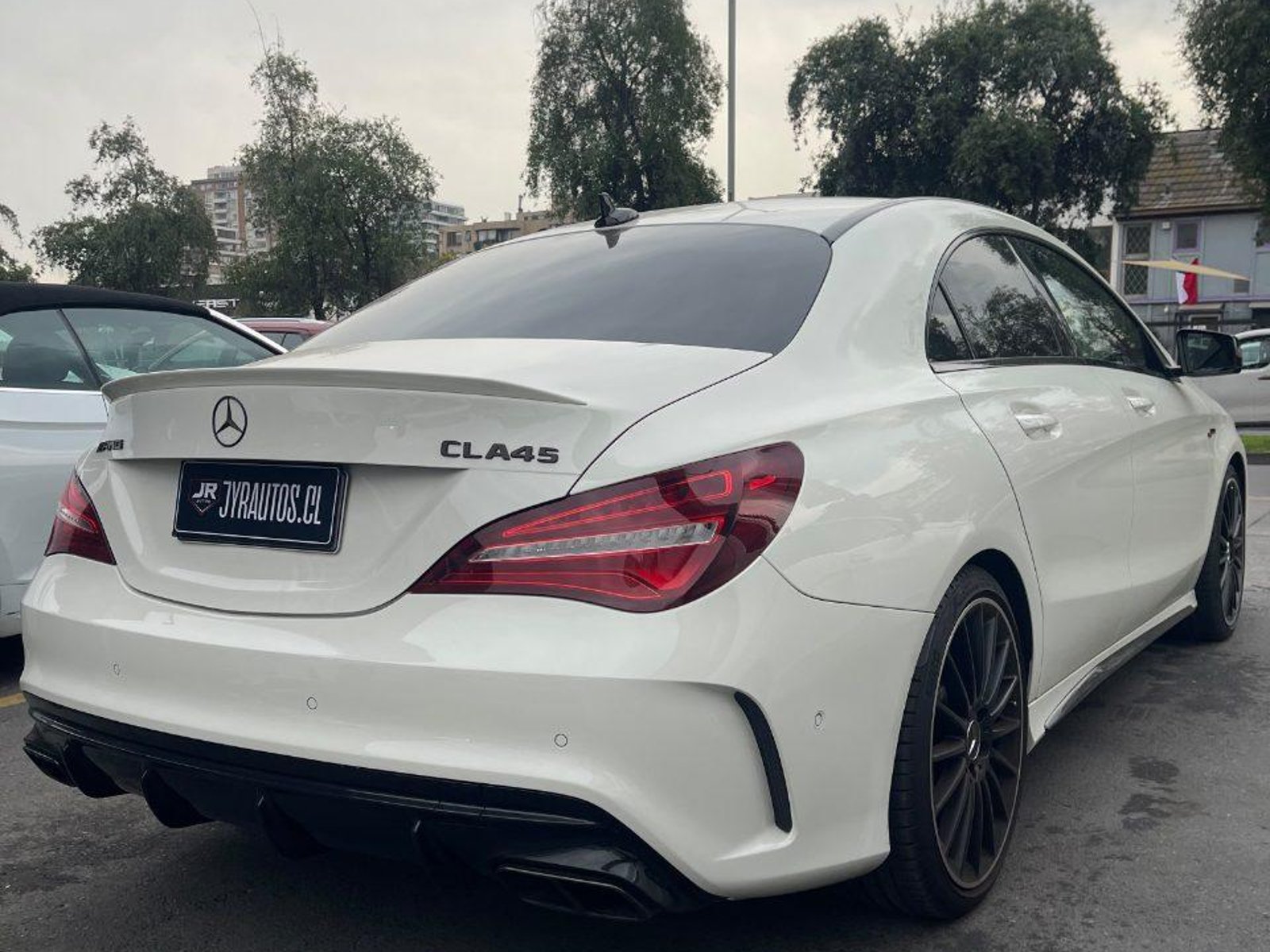 Mercedes-Benz Benz CLA 45 2017 - Foto 4 de 11