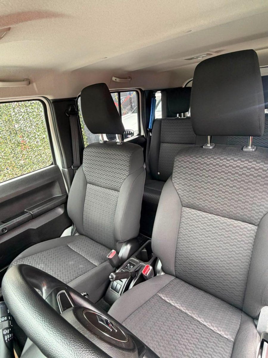 Suzuki Jimny 2024 - Imagen 4 de 13