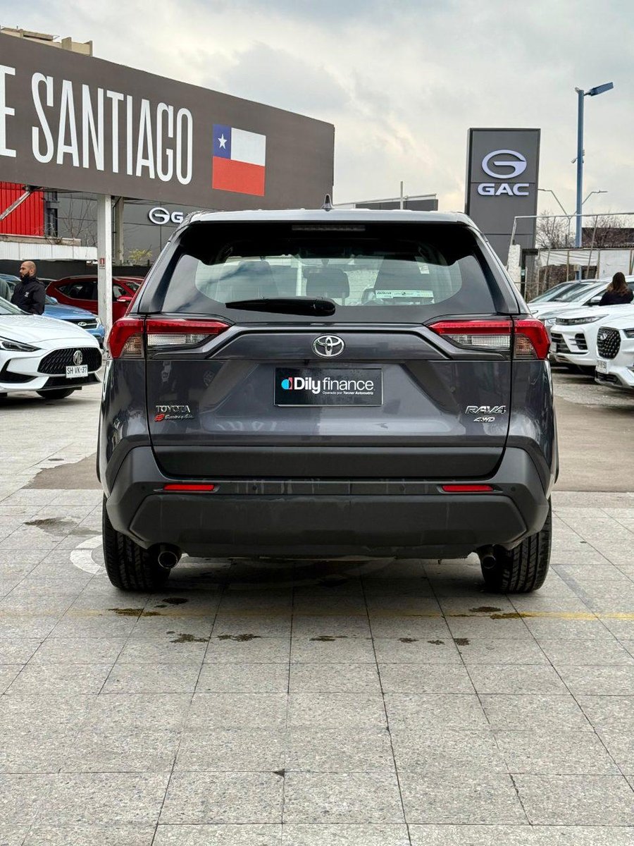 Toyota RAV 4 2020 - Imagen 9 de 14