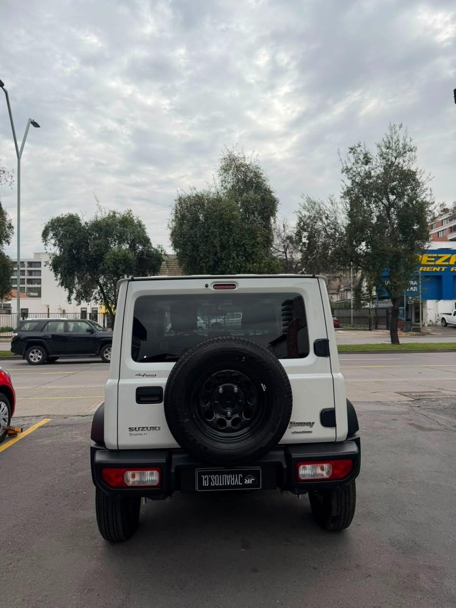 Suzuki Jimny 2024 - Imagen 5 de 13