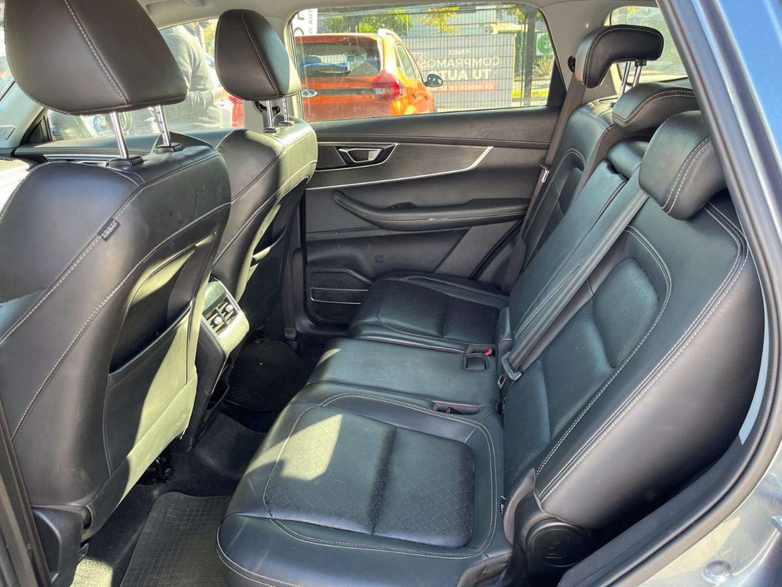 Chery Tiggo 8 GLX 2022 - Imagen 8 de 11