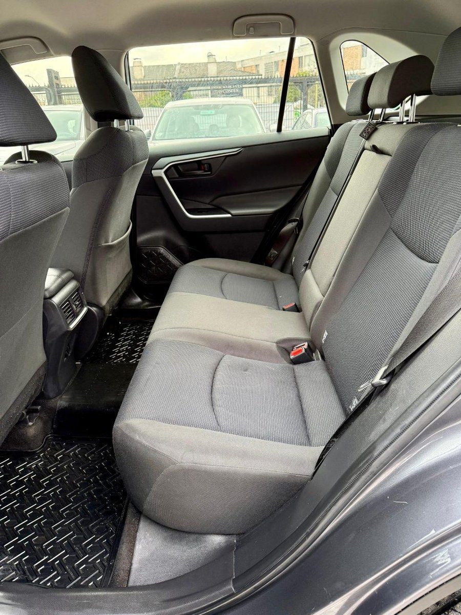 Toyota RAV 4 2020 - Imagen 4 de 14