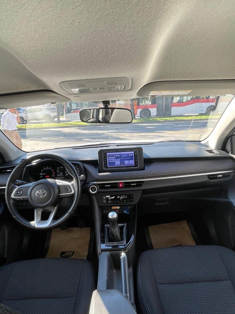 Toyota Yaris 2024 - Imagen 3 de 11