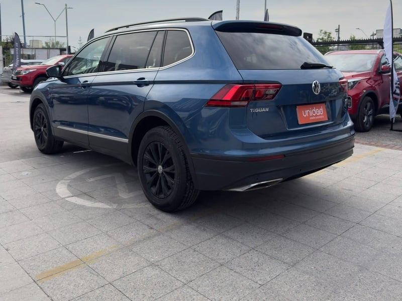 Volkswagen Tiguan TDI 4X4 2.0 AT 2019 - Imagen 7 de 13
