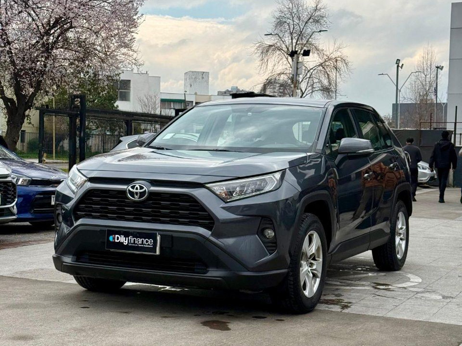 Toyota RAV 4 2020 - Foto 5 de 14