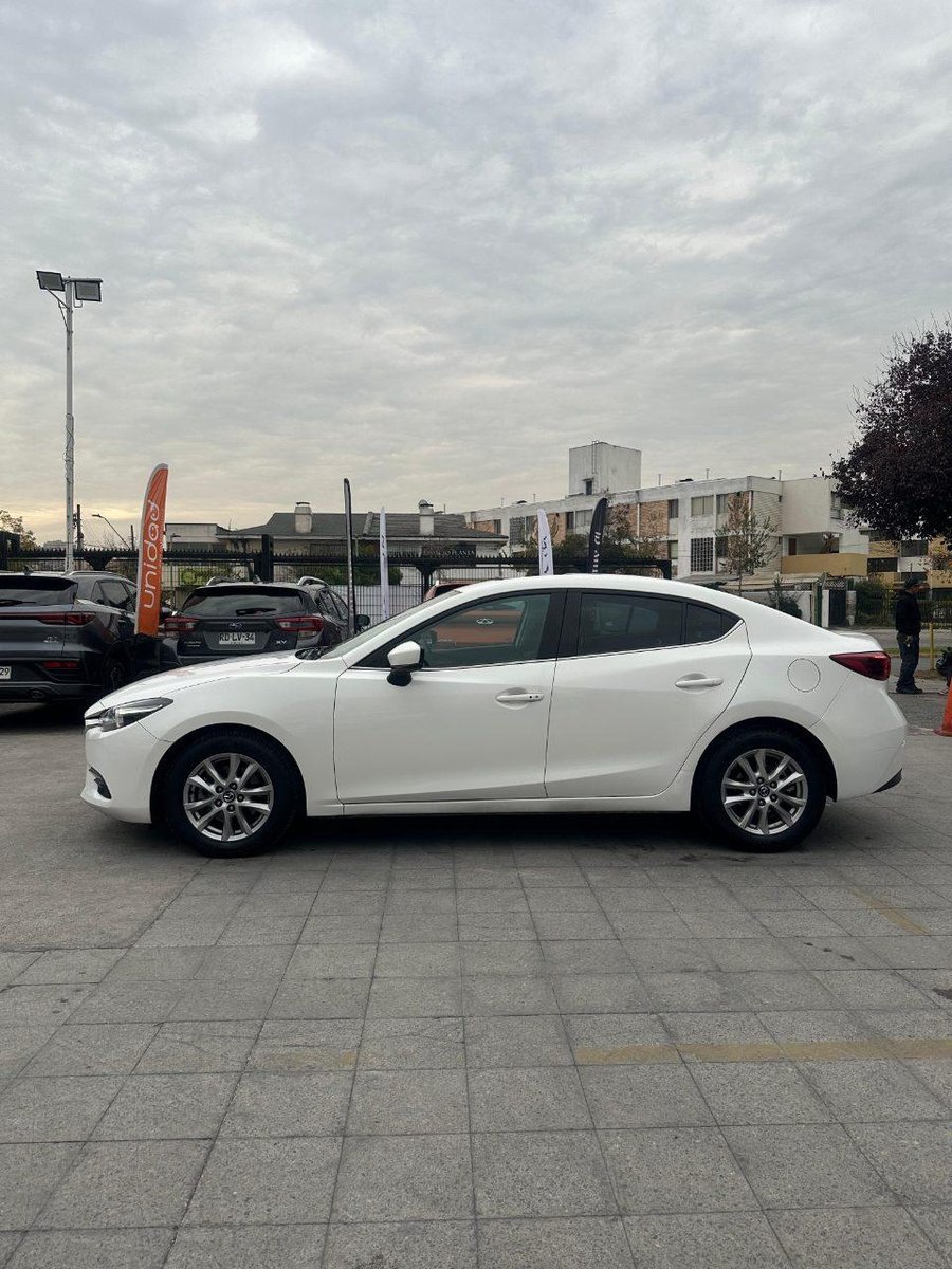 Mazda NEW 3 2019 - Imagen 9 de 13