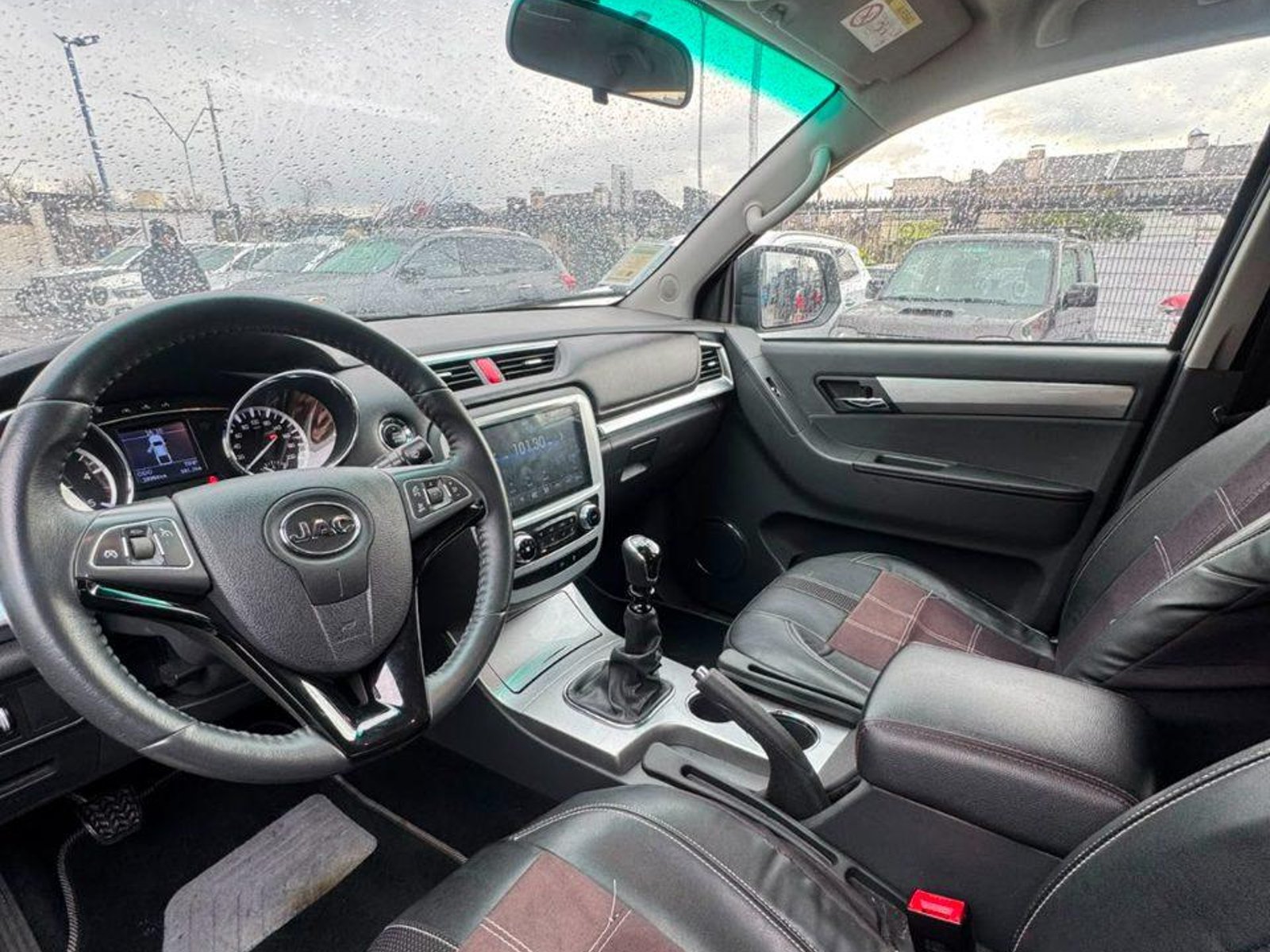 JAC T8 2024 - Foto 4 de 9