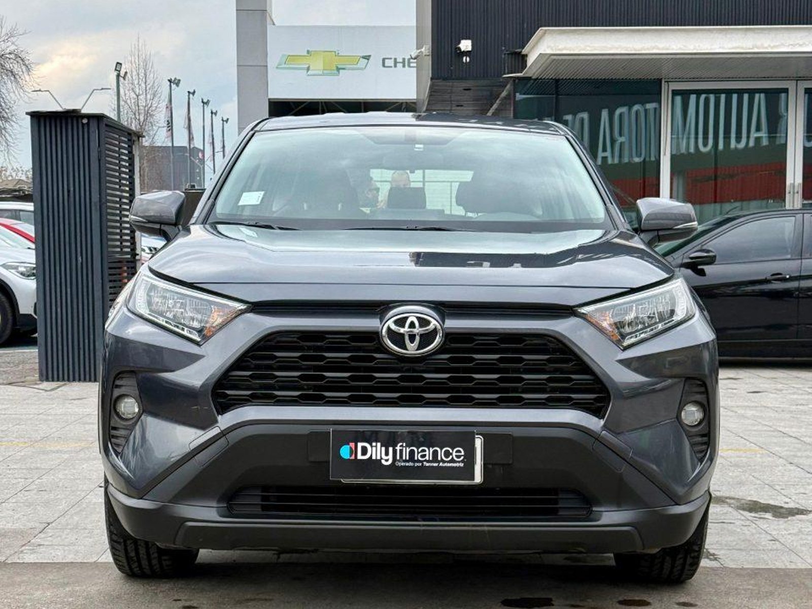 Toyota RAV 4 2020 - Foto 2 de 14