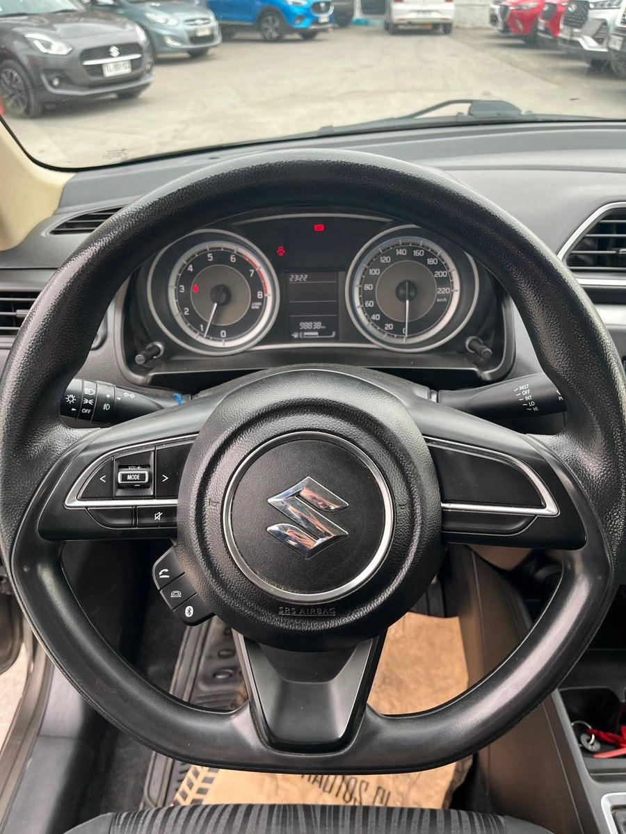 Suzuki Dzire 2023 - Imagen 9 de 11