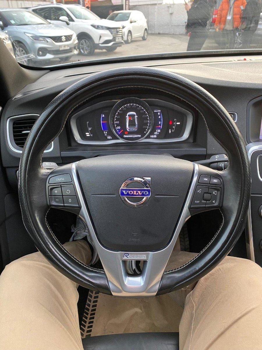 Volvo S60 T5 2.0 AUT 2019 - Imagen 10 de 13