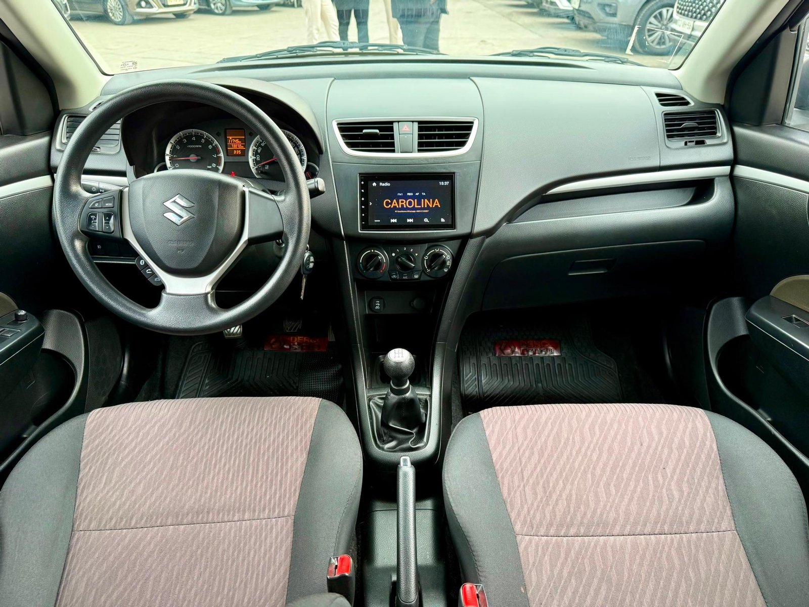 Suzuki Swift 2018 - Foto 4 de 11